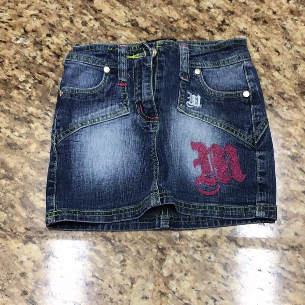 Girls Skirt. Used. $4.